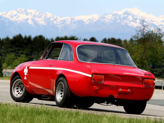 Alfa Romeo GTA 1300 Junior